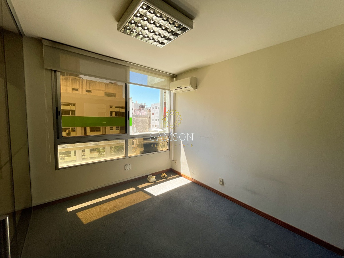 Local Comercial ID.65113 - Oficina en alquiler Centro 