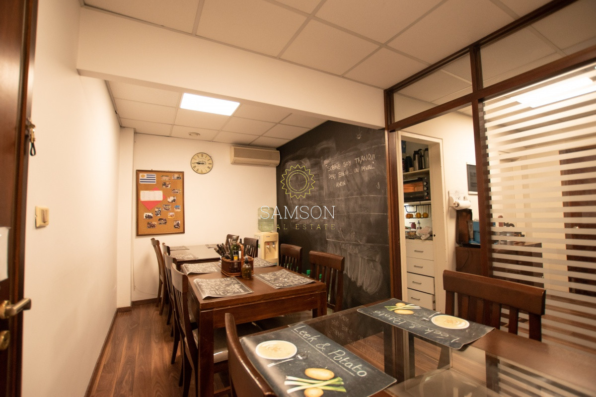 Local Comercial ID.65268 - Venta o Alquiler Oficina Torre De Los Profesionales Montevideo