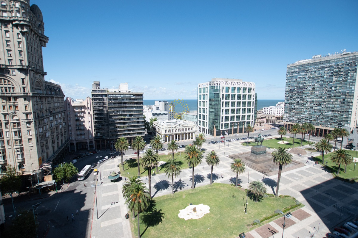 Local Comercial ID.65107 - Oficina en alquiler centro de Montevideo  