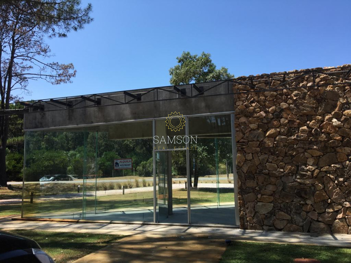 Local Comercial ID.64141 - En venta, locales comerciales en excelente punto, juntos o separados.