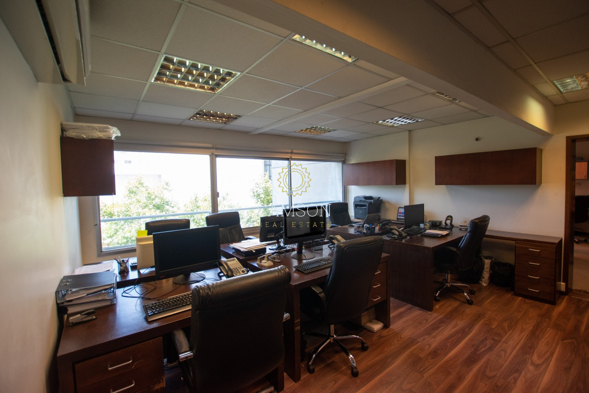 Local Comercial ID.65268 - Venta o Alquiler Oficina Torre De Los Profesionales Montevideo