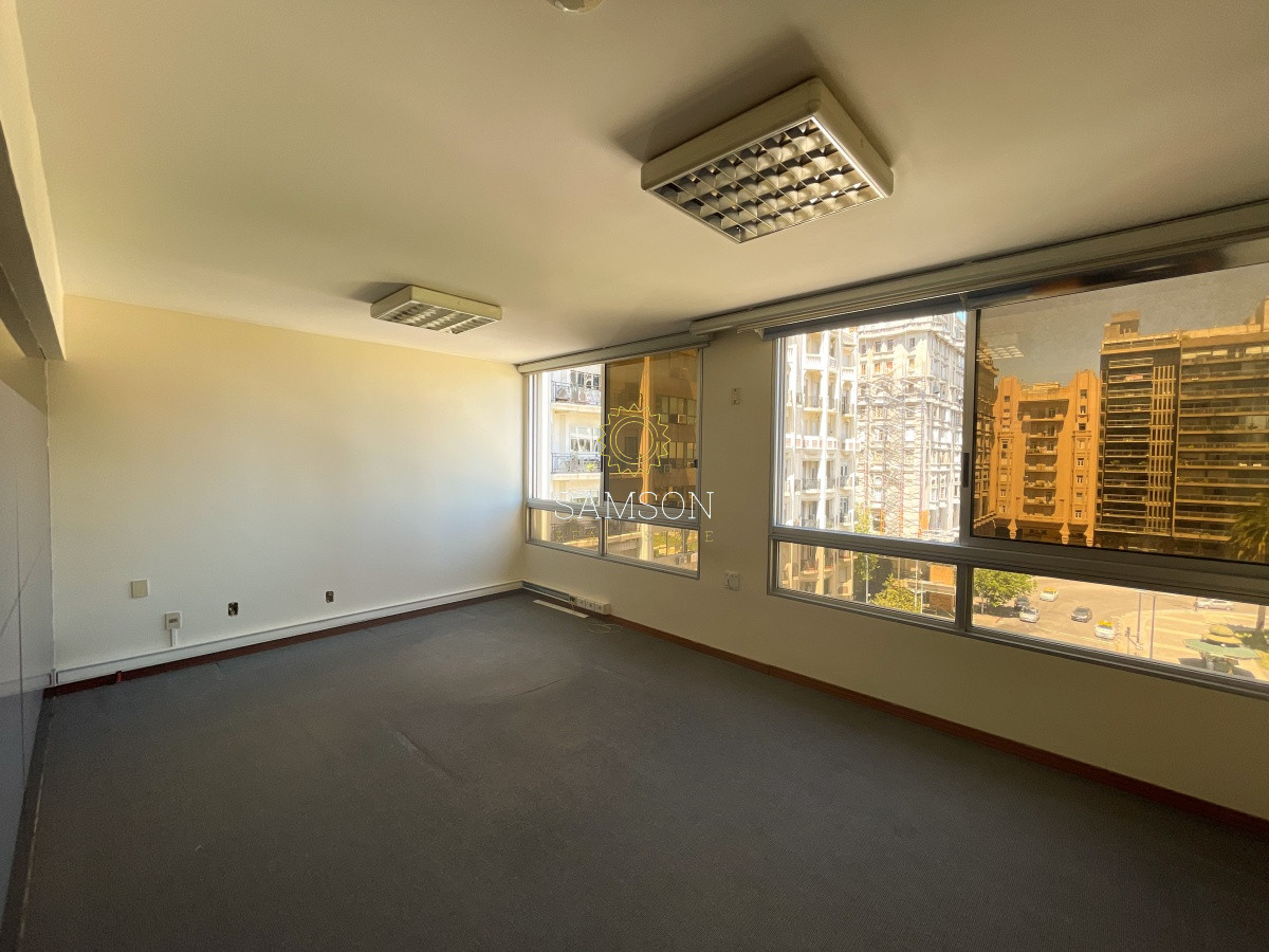 Local Comercial ID.65113 - Oficina en alquiler Centro 