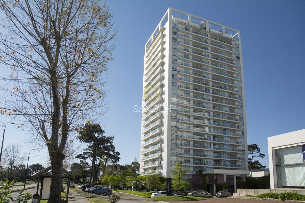 Apartamento ID.55081 - venta Yoo 2 dormitorios piso alto Punta del Este