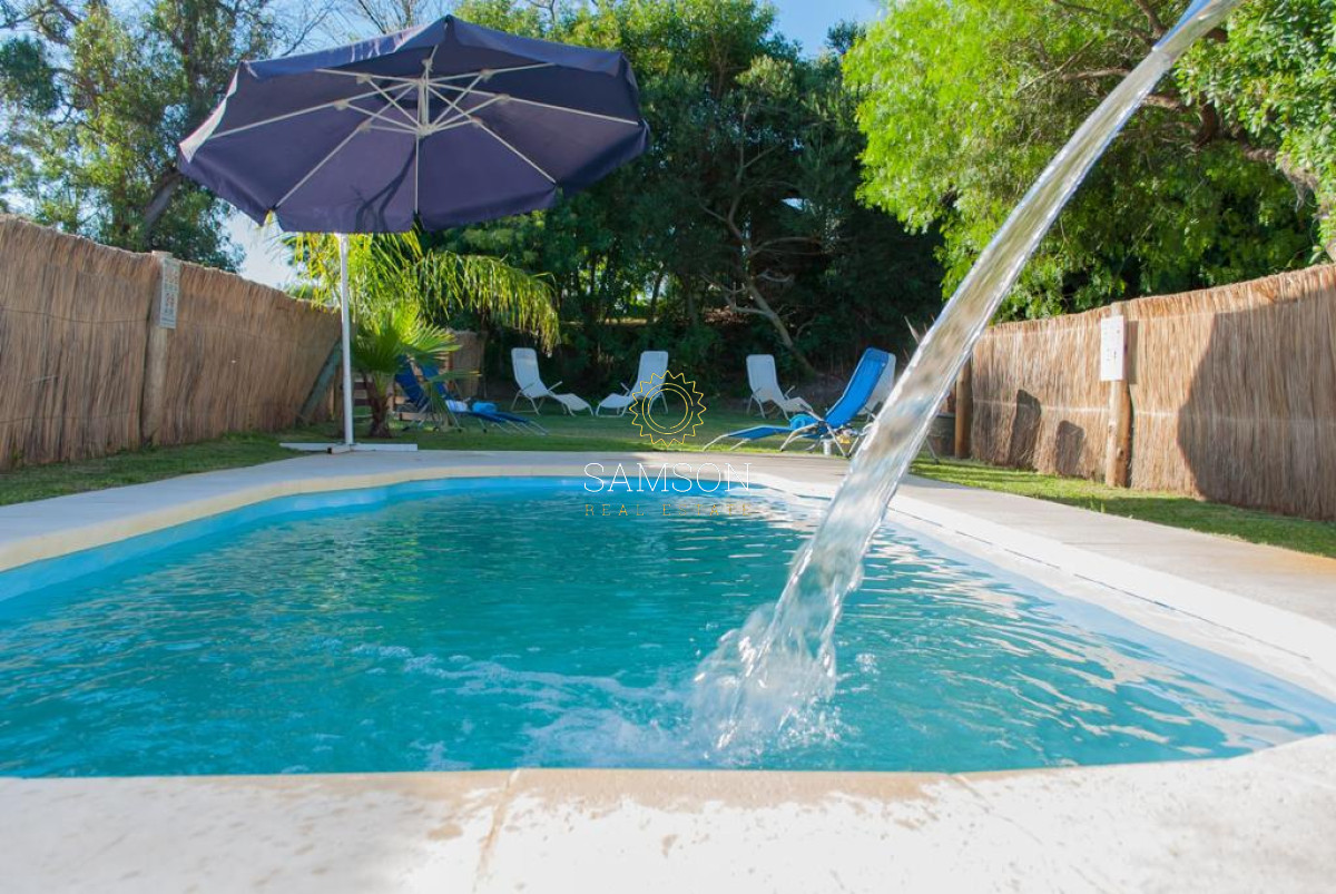 Hotel ID.65460 - Venta Oportunidad 7 casas con piscina proximo al mar en la costa de canelones 