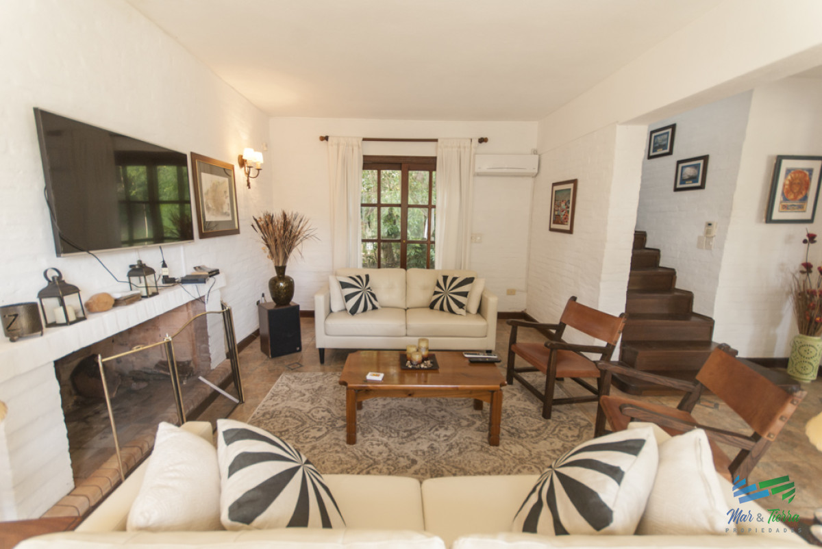 Casa ID.4923 - Casa en Pinares, Punta del Este, 3 dormitorios, piscina