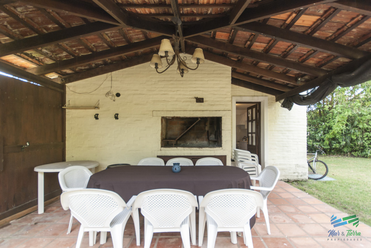 Casa ID.4923 - Casa en Pinares, Punta del Este, 3 dormitorios, piscina
