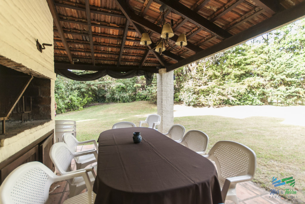 Casa ID.4923 - Casa en Pinares, Punta del Este, 3 dormitorios, piscina