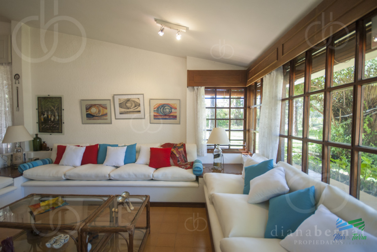 Casa ID.4924 - Casa alquiler Pinares, Punta del Este, 4 dormitorios, piscina, amplio parque cercado