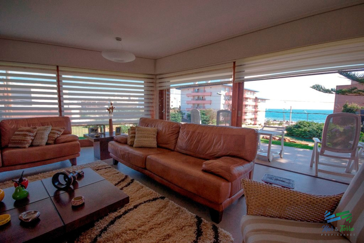 Casa ID.3644 - Casa en Punta del Este, playa mansa, 4 dormitorios , piscina y barbacoa.