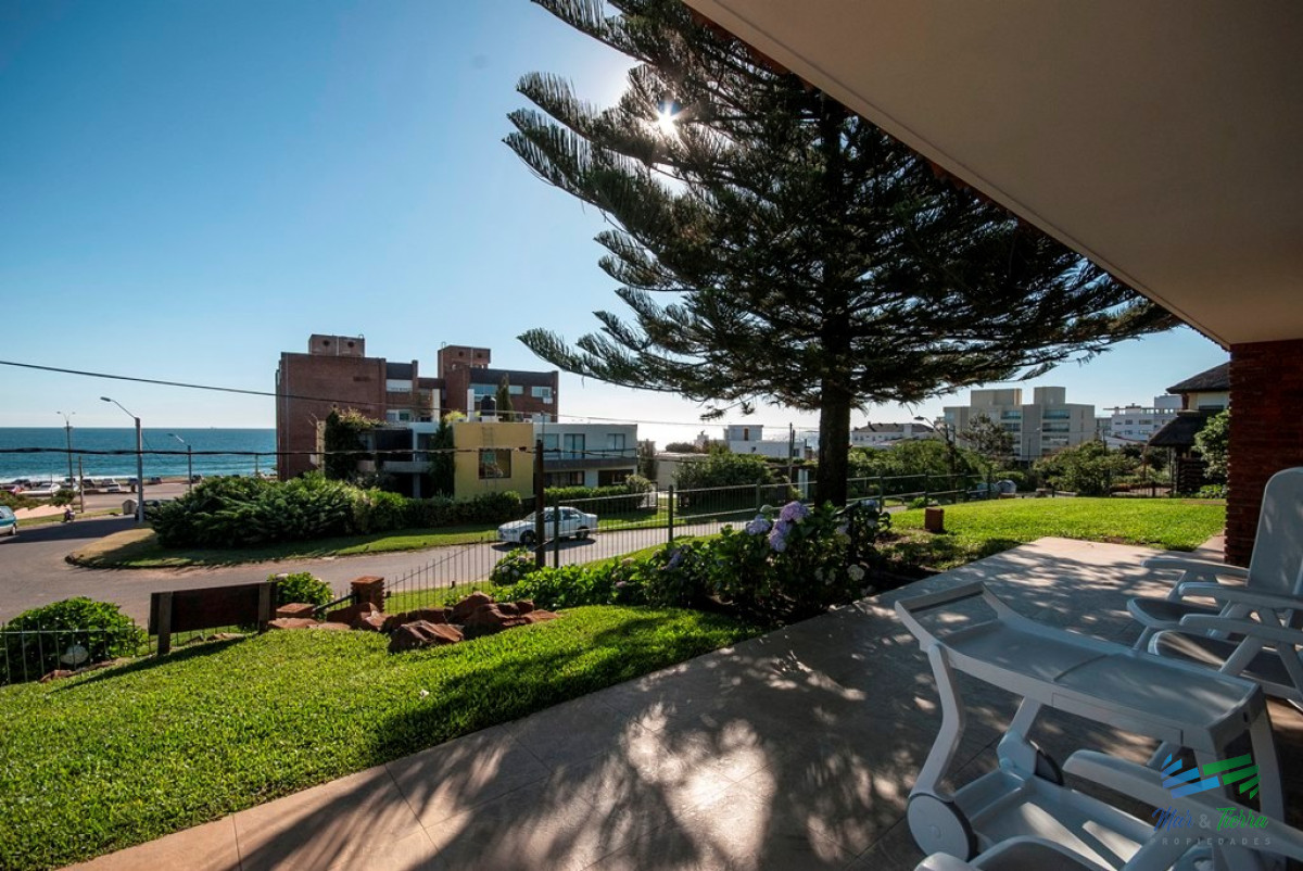 Casa ID.3644 - Casa en Punta del Este, playa mansa, 4 dormitorios , piscina y barbacoa.