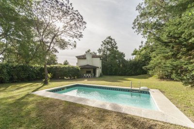 Casa en Pinares, Punta del Este, 3 dormitorios, piscina