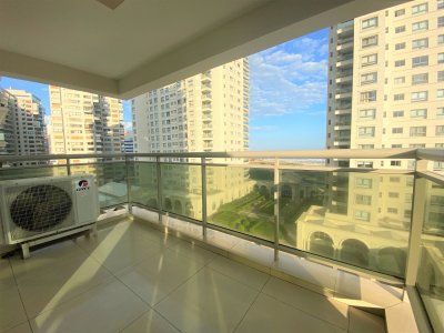 Apartamento de 2 domitorios con vista al mar en Imperiale, Punta del Este