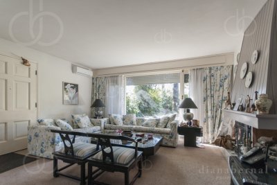 Casa ID.2212 - Casa en Punta del Este, barrio Cantegril, 4 dormitorios , piscina calefaccionada..