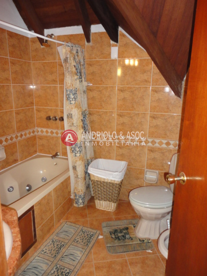 Casa ID.6635 - Casa en Pinares, 4 dormitorios *