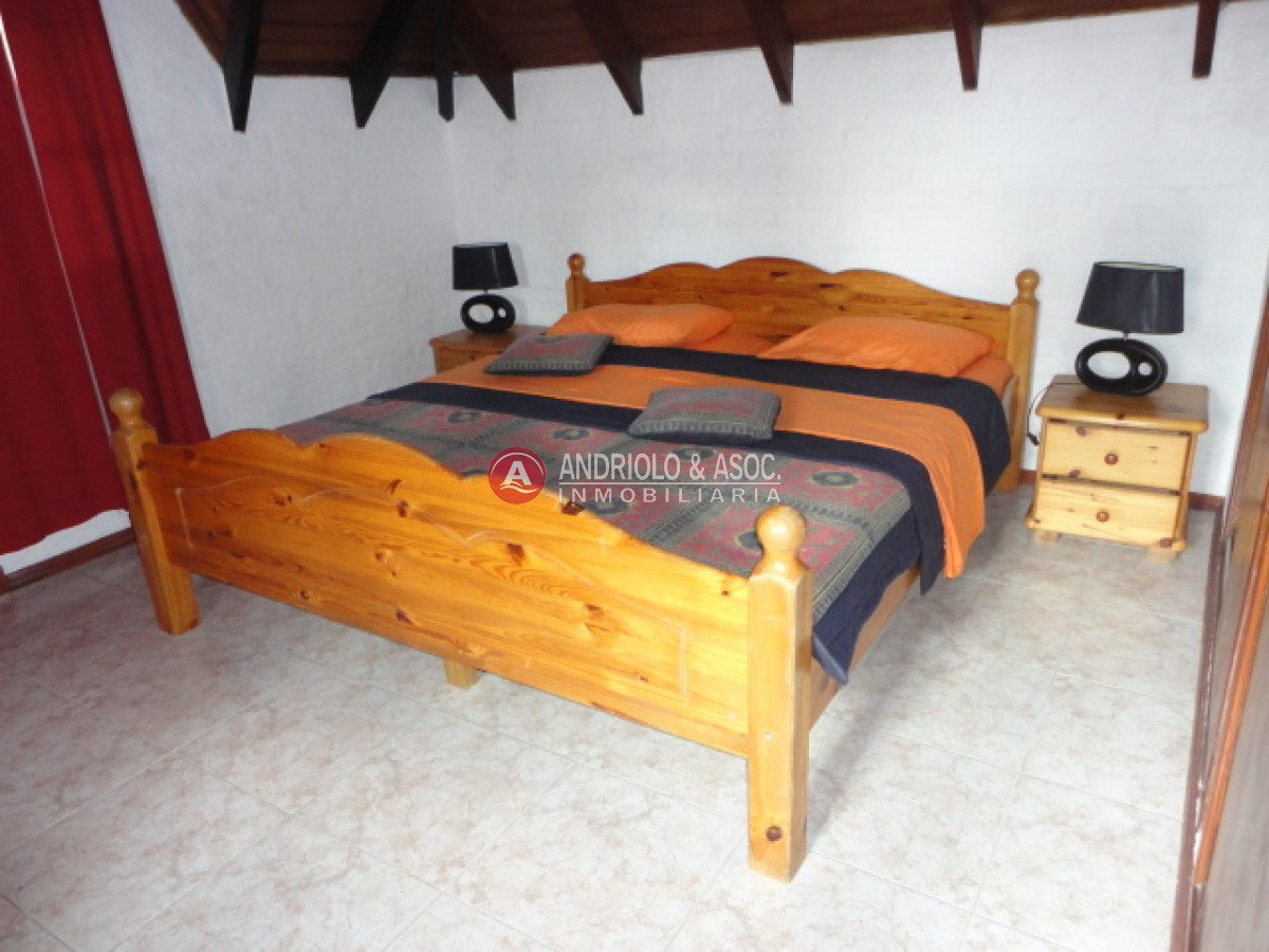 Casa ID.6635 - Casa en Pinares, 4 dormitorios *