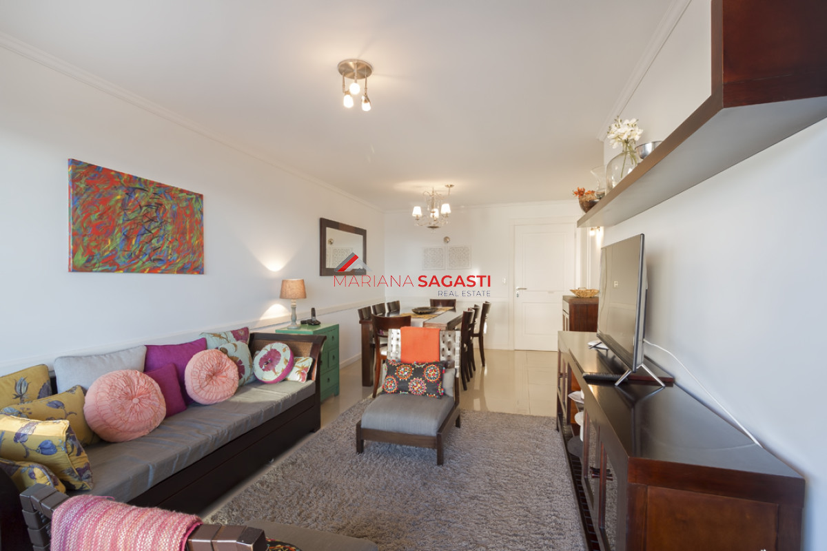 Apartamento ID.3540 - Punta del este, Península, departamento de 2 dormitorios con piscina, terraza y cochera.