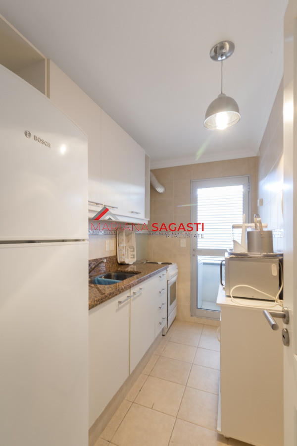 Apartamento ID.3540 - Punta del este, Península, departamento de 2 dormitorios con piscina, terraza y cochera.