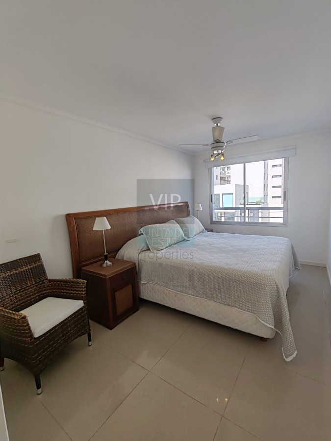 Apartamento ID.1982 - Venta apartamento de 2 dormitorios con piscina Peninsula Punta del Este