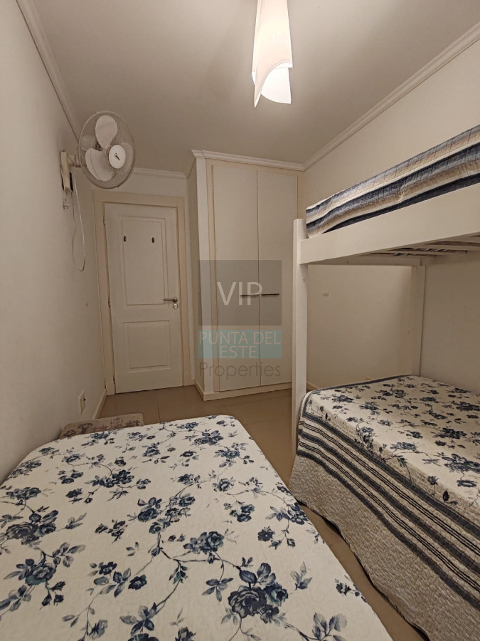 Apartamento ID.1982 - Venta apartamento de 2 dormitorios con piscina Peninsula Punta del Este