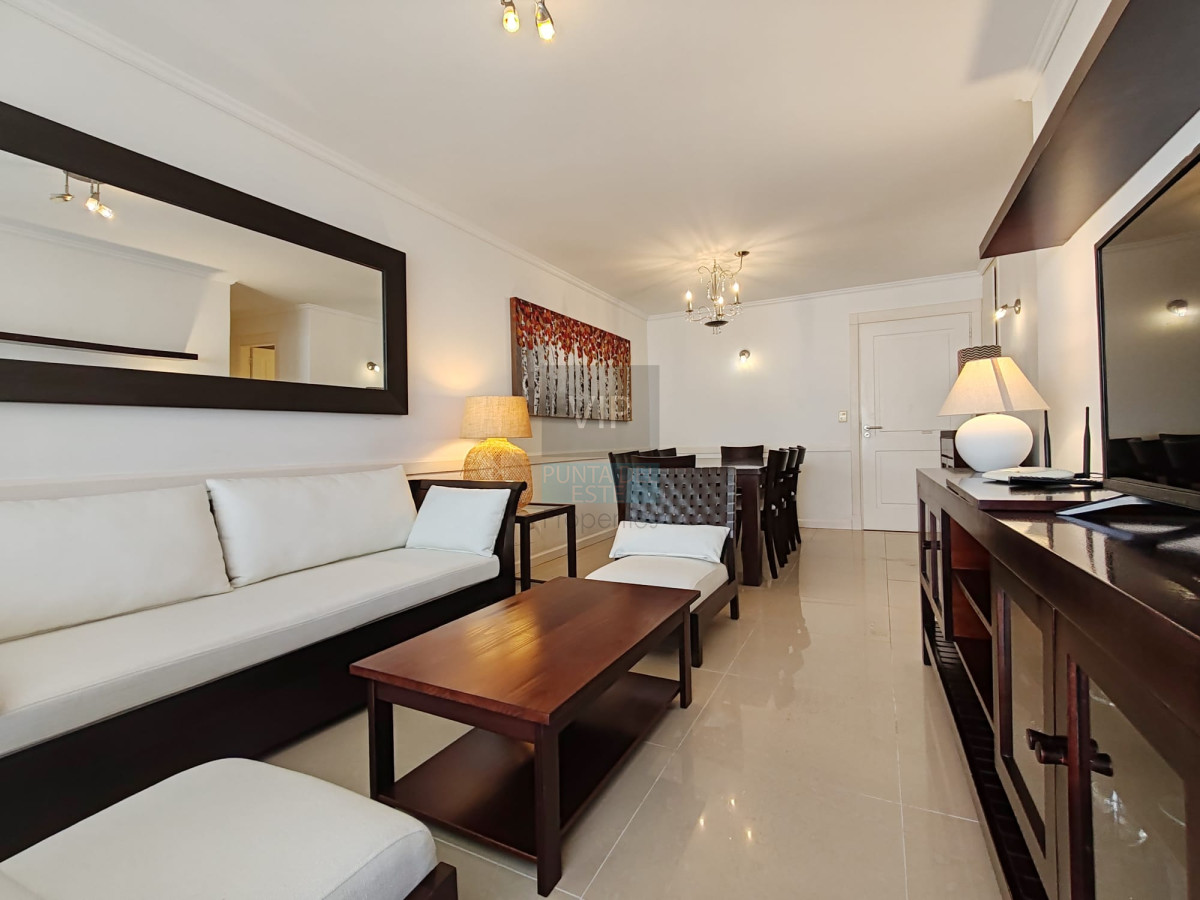 Apartamento ID.1982 - Venta apartamento de 2 dormitorios con piscina Peninsula Punta del Este