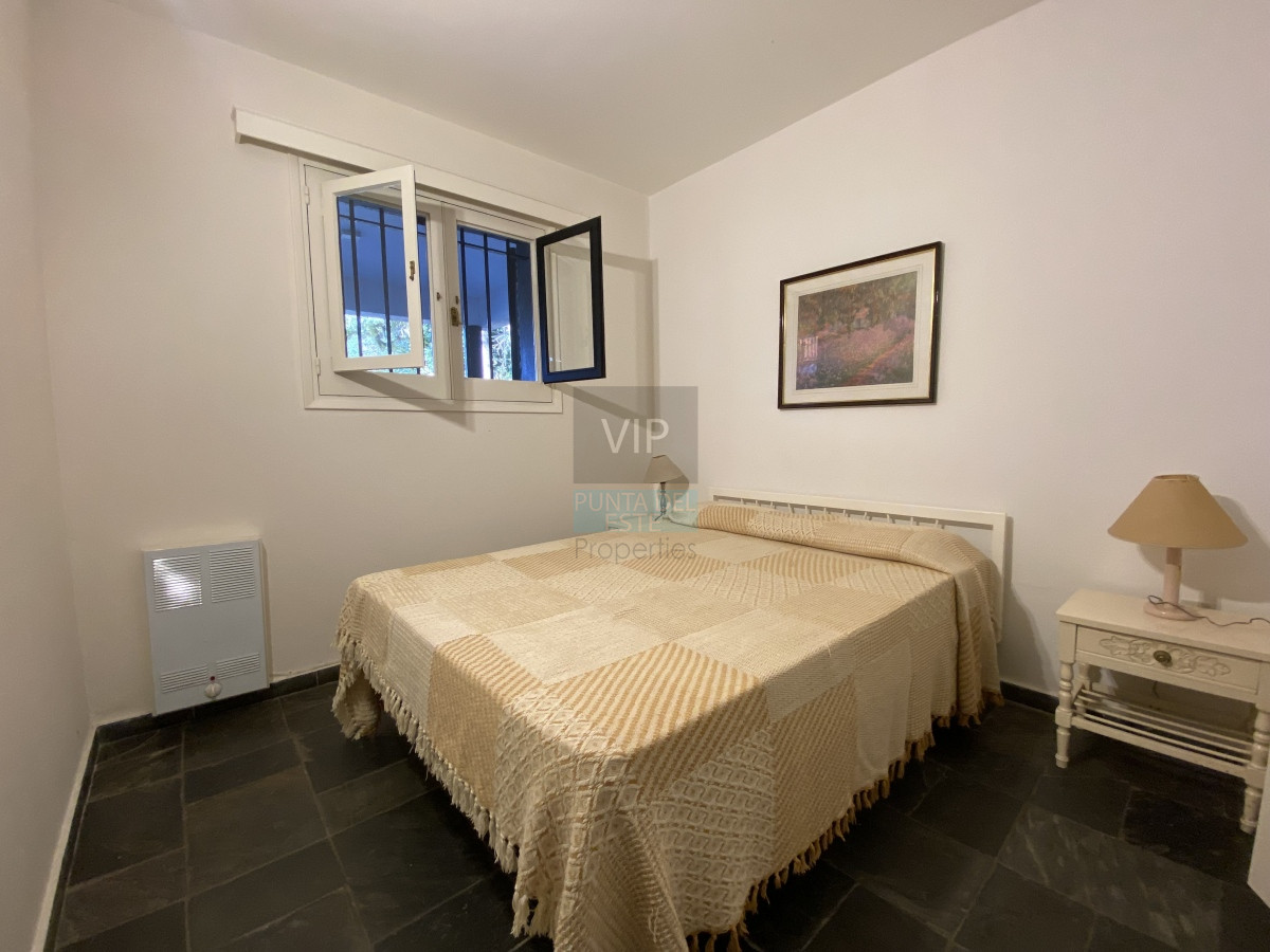 Casa ID.2341 - Punta del Este, importante residencia con piscina y cancha de paddle