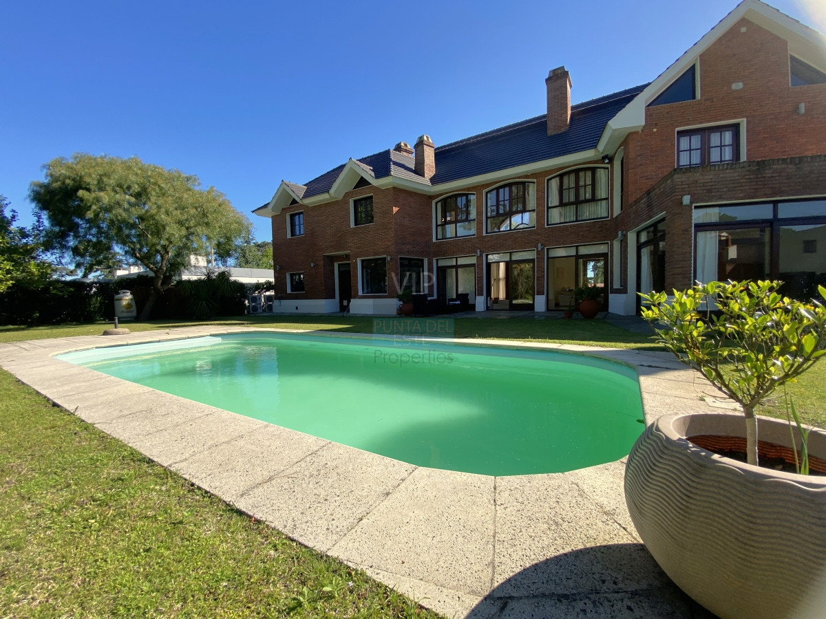 Mansa - GoPunta - Portal Inmobiliario de Punta del Este - Maldonado