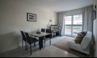 Apartamento de 1 dormitorio con garaje en Península, Punta del Este