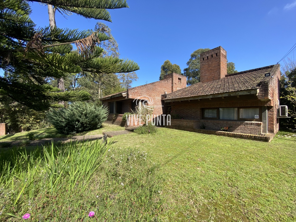 Casa ID.508 - Casa en una sola planta, 3 dormitorios en Pinares, Punta del Este.