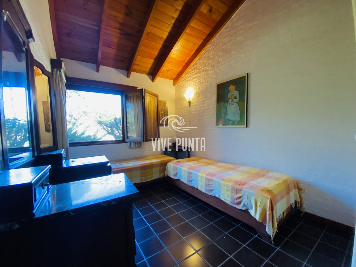 Casa ID.508 - Casa en una sola planta, 3 dormitorios en Pinares, Punta del Este.