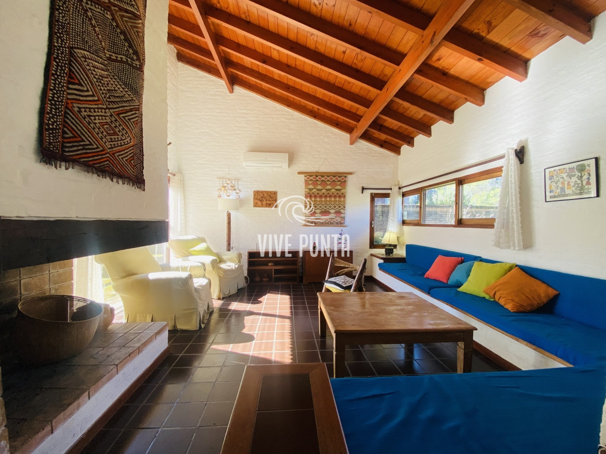 Casa ID.508 - Casa en una sola planta, 3 dormitorios en Pinares, Punta del Este.