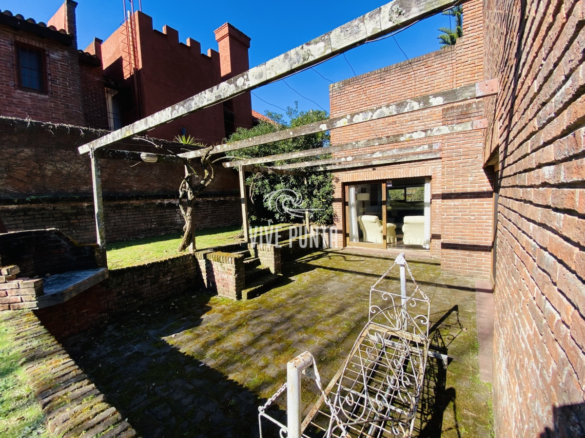 Casa ID.508 - Casa en una sola planta, 3 dormitorios en Pinares, Punta del Este.