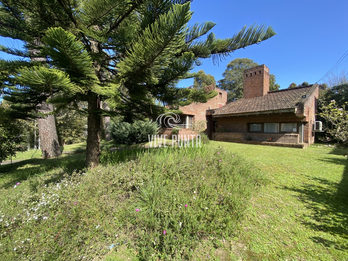 Casa ID.508 - Casa en una sola planta, 3 dormitorios en Pinares, Punta del Este.