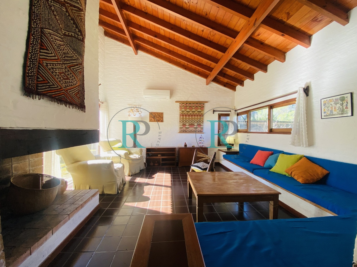 Casa ID.1191 - Casa en una sola planta, 3 dormitorios en Pinares, Punta del Este.