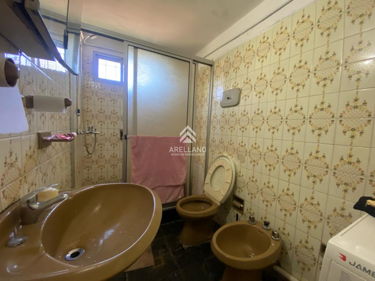 Casa ID.5627 - Venta Chalet de 3 dormitorios, ideal para vivienda permanente.