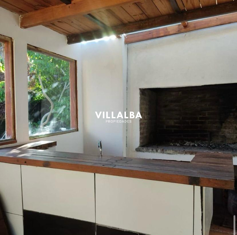 Casa ID.3828 - Chalet de 3 dormitorios, ideal para vivienda permanente.