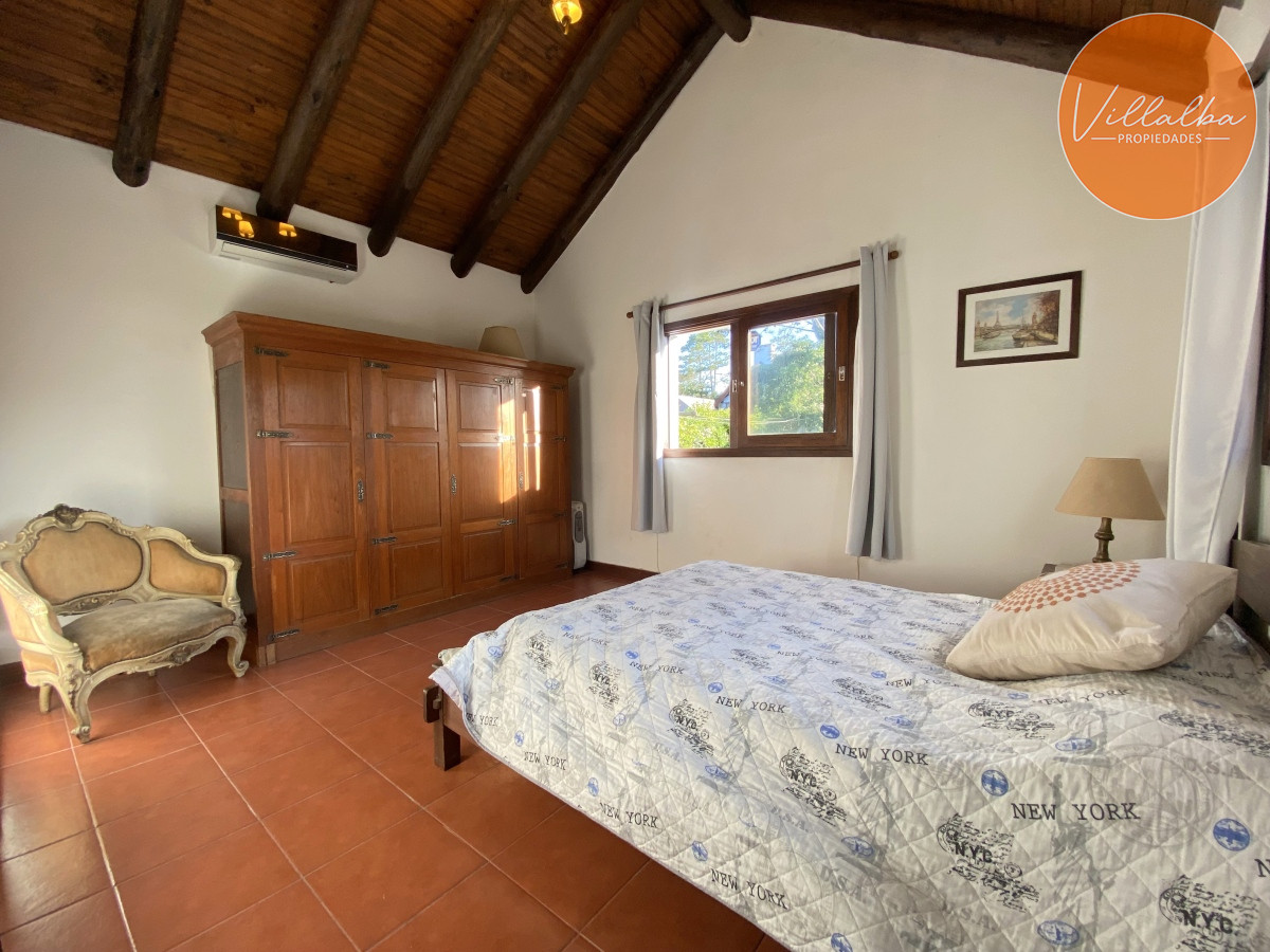 Casa ID.2884 - Punta del Este, chalet con piscina, barbacoa y 4 dormitorios. 
