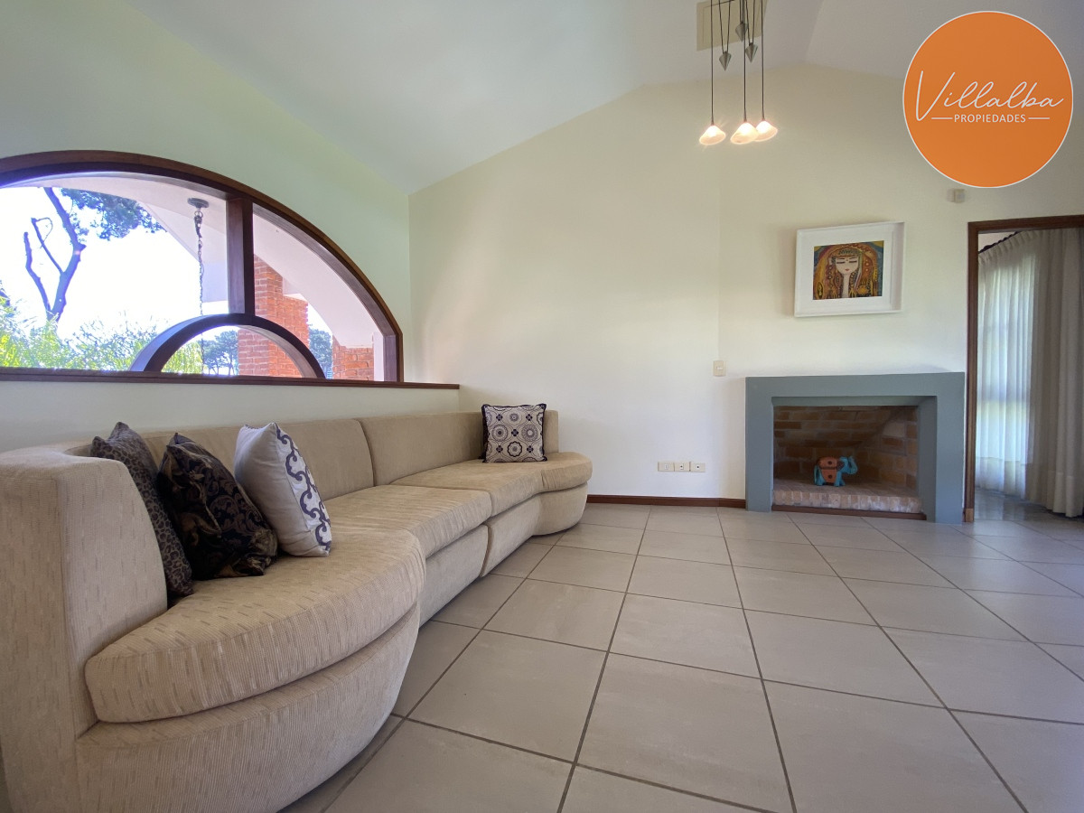 Apartamento ID.3584 - Punta del Este, gran residencia en mansa, 6 dormitorios y piscina climatizada.