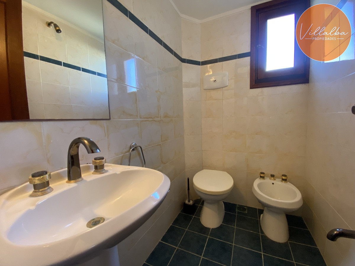 Apartamento ID.3584 - Punta del Este, gran residencia en mansa, 6 dormitorios y piscina climatizada.