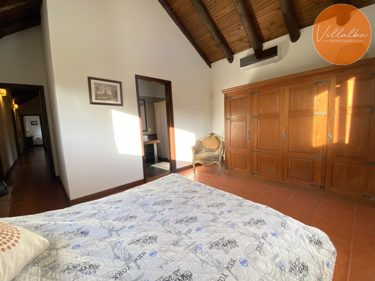 Casa ID.2884 - Punta del Este, chalet con piscina, barbacoa y 4 dormitorios. 