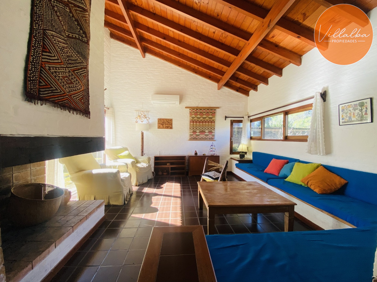 Apartamento ID.3177 - Casa en una sola planta, 3 dormitorios en Pinares, Punta del Este.