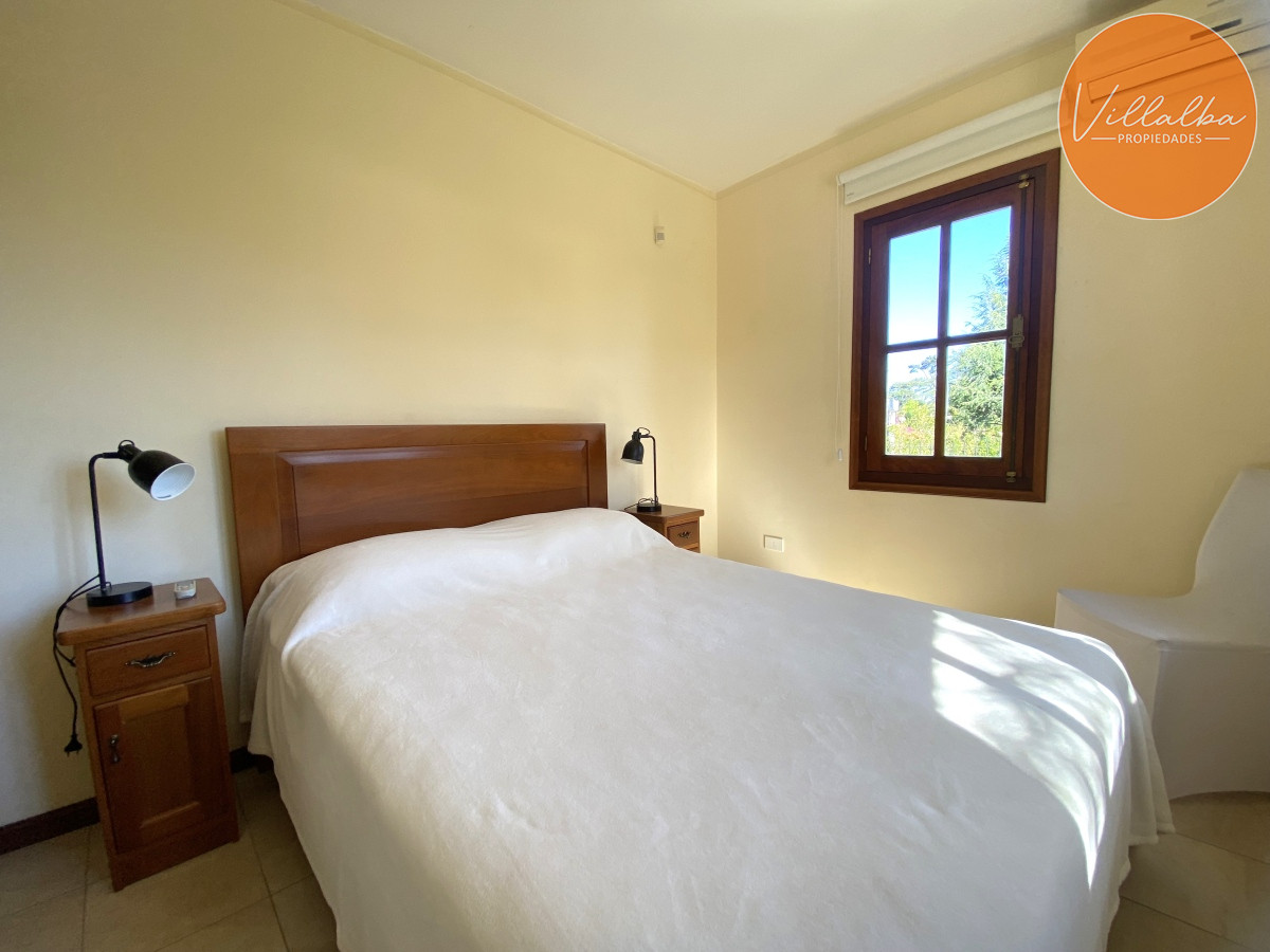 Apartamento ID.3584 - Punta del Este, gran residencia en mansa, 6 dormitorios y piscina climatizada.