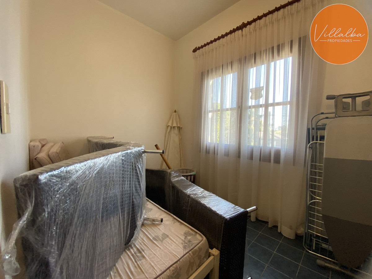 Apartamento ID.3584 - Punta del Este, gran residencia en mansa, 6 dormitorios y piscina climatizada.