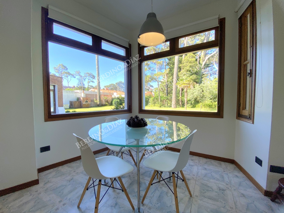 Casa ID.3114 - Punta del Este, gran residencia en mansa, 6 dormitorios y piscina climatizada.