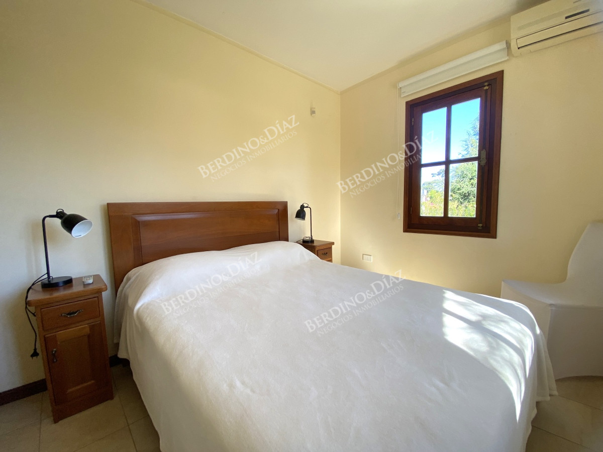Casa ID.3114 - Punta del Este, gran residencia en mansa, 6 dormitorios y piscina climatizada.