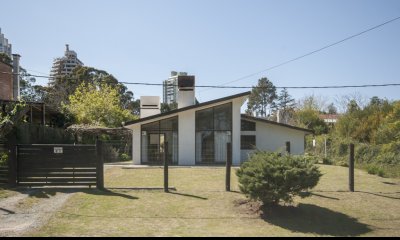 Casa de 3 dormitorios y piscina en Mansa, Punta del Este.