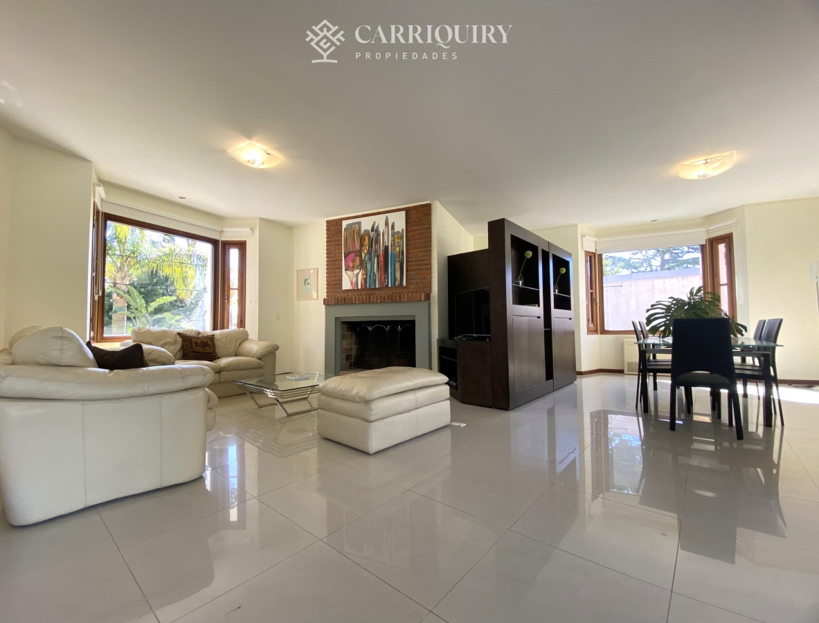 Casa ID.9853 - Punta del Este, gran residencia en mansa, 6 dormitorios y piscina climatizada.
