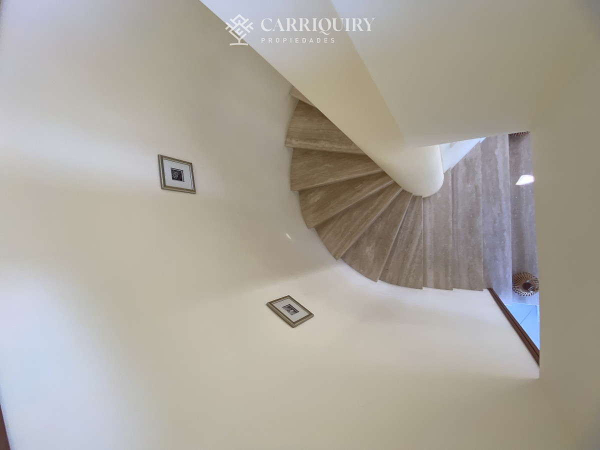 Casa ID.9853 - Punta del Este, gran residencia en mansa, 6 dormitorios y piscina climatizada.