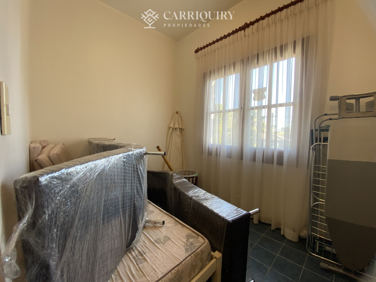 Casa ID.9853 - Punta del Este, gran residencia en mansa, 6 dormitorios y piscina climatizada.