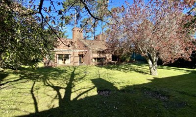 Casa en una sola planta, 3 dormitorios en Pinares, Punta del Este.