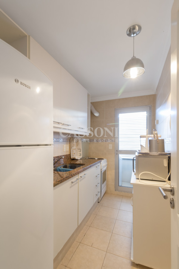 Apartamento ID.202 - Punta del este, Península, departamento de 2 dormitorios con piscina, terraza y cochera.